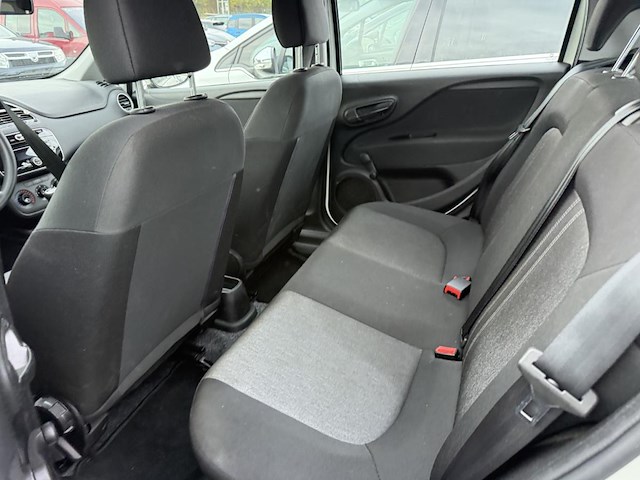 Fiat punto street, 2016 - afbeelding 9 van  23