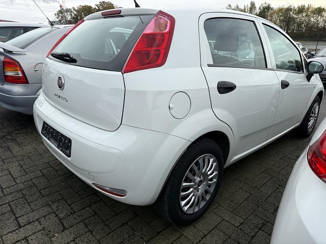 Fiat punto street, 2016 - afbeelding 18 van  23
