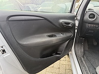 Fiat punto street, 2016 - afbeelding 23 van  26