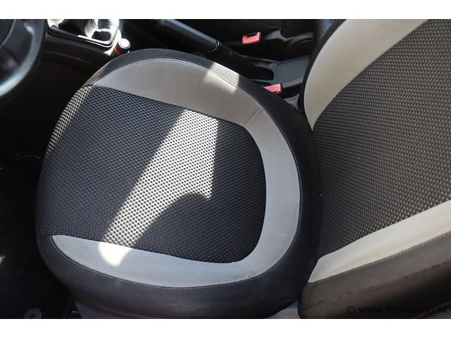 Fiat punto twin air turbo | benzine | apk tot september 2026 | bwjr. 2013|kenteken: 1-kjb-26 - afbeelding 3 van  24