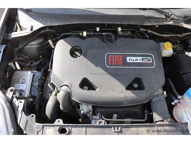 Fiat punto twin air turbo | benzine | apk tot september 2026 | bwjr. 2013|kenteken: 1-kjb-26 - afbeelding 11 van  24