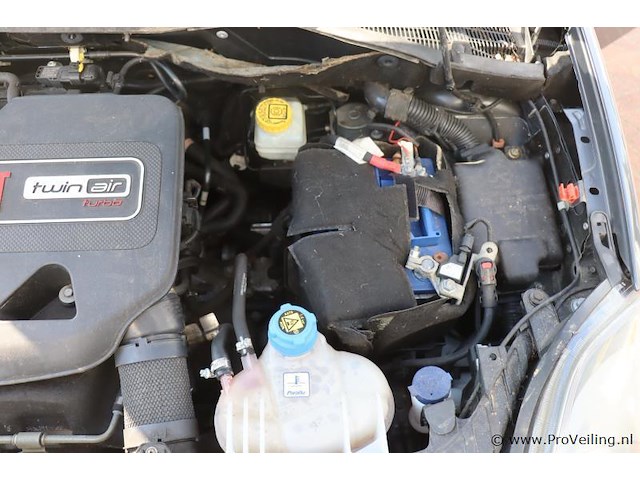 Fiat punto twin air turbo | benzine | apk tot september 2026 | bwjr. 2013|kenteken: 1-kjb-26 - afbeelding 13 van  24