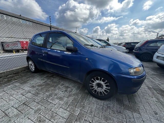 Fiat punto,2002 - afbeelding 32 van  37