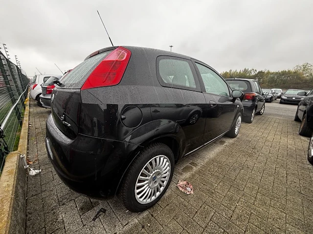 Fiat punto,2006 - afbeelding 25 van  30