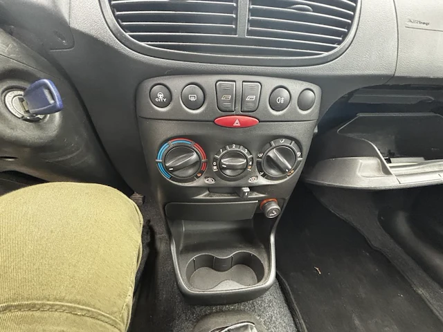 Fiat punto,2006 - afbeelding 3 van  30