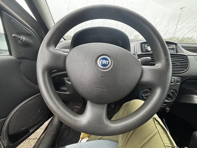 Fiat punto,2006 - afbeelding 6 van  30