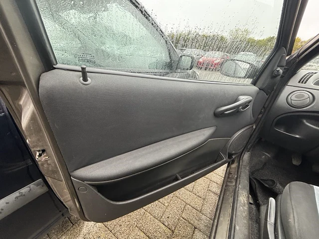 Fiat punto,2006 - afbeelding 27 van  30
