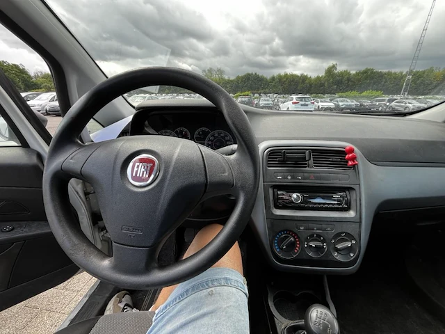 Fiat punto,2012 - afbeelding 32 van  34