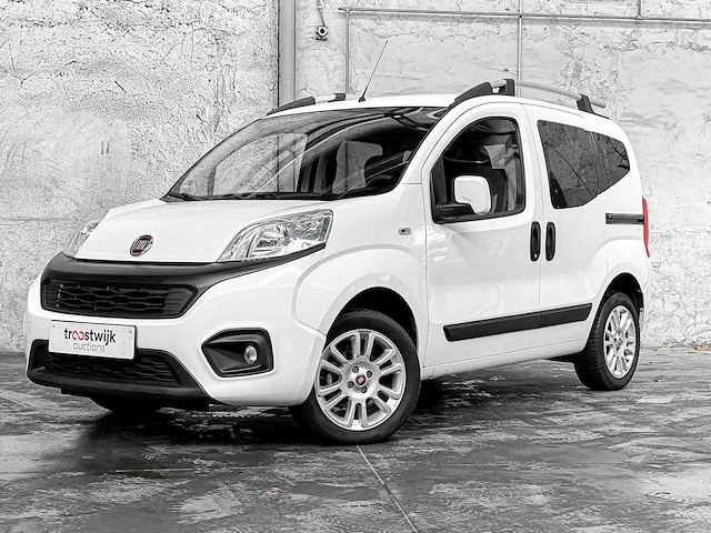 Fiat qubo 77pk 2018 - afbeelding 1 van  43