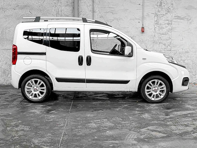 Fiat qubo 77pk 2018 - afbeelding 15 van  43