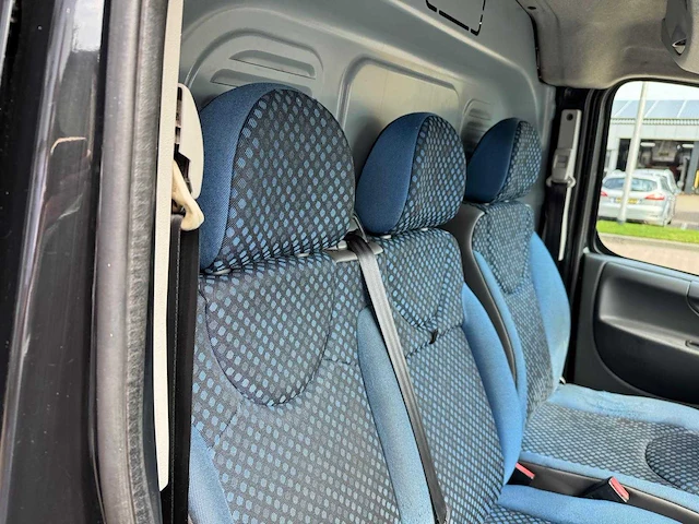 Fiat scudo 10 1.6 mj kh1 sx 3-zits dak imperiaal vx-037-d - afbeelding 4 van  17