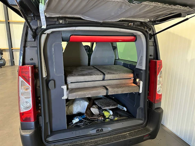 Fiat scudo westfalia van conversion camper sf-010-n - afbeelding 28 van  36