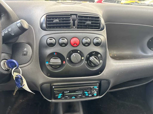 Fiat seicento 1100 ie young , 93-gg-hs - afbeelding 2 van  15