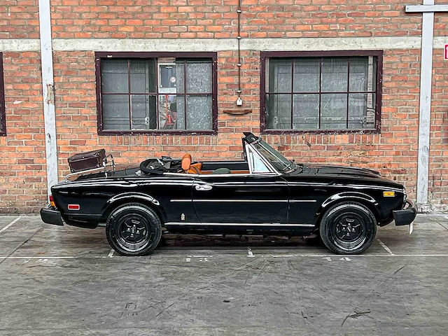 Fiat spider 2000 h5 105pk 1981, xk-55-gg - afbeelding 2 van  37
