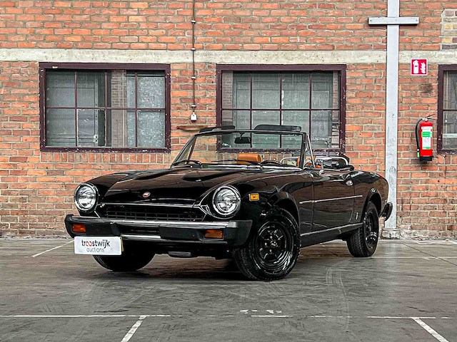 Fiat spider 2000 h5 105pk 1981, xk-55-gg - afbeelding 1 van  37