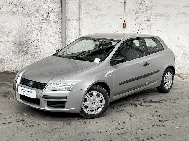 Fiat stilo 1.2-16v active 80pk 2003, 76-nk-lb - afbeelding 12 van  41
