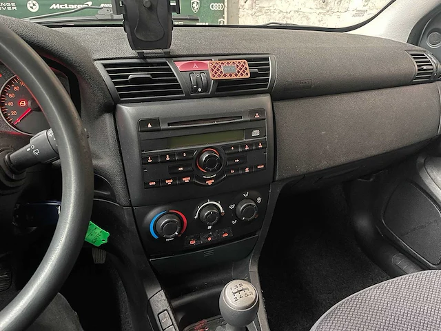 Fiat stilo 1.2-16v active 80pk 2003, 76-nk-lb - afbeelding 28 van  41