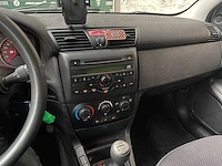 Fiat stilo 1.2-16v active 80pk 2003, 76-nk-lb - afbeelding 28 van  41