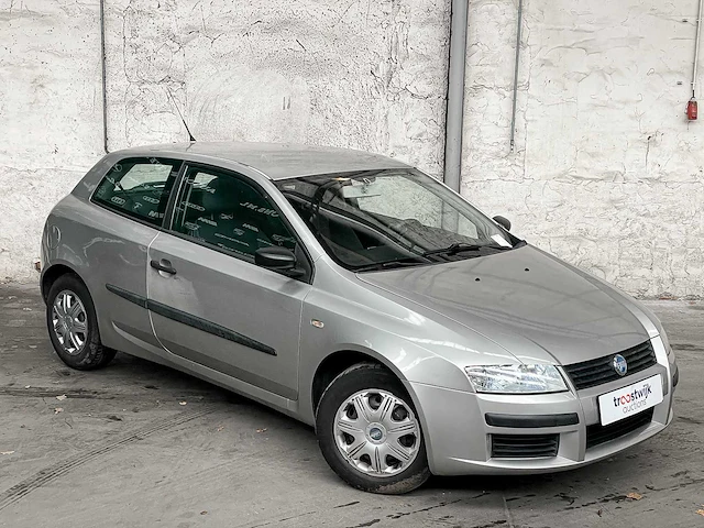 Fiat stilo 1.2-16v active 80pk 2003, 76-nk-lb - afbeelding 41 van  41