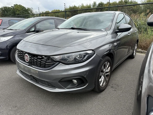 Fiat tipo hatchback 1.4i tech edition 95, 2018 - afbeelding 1 van  30