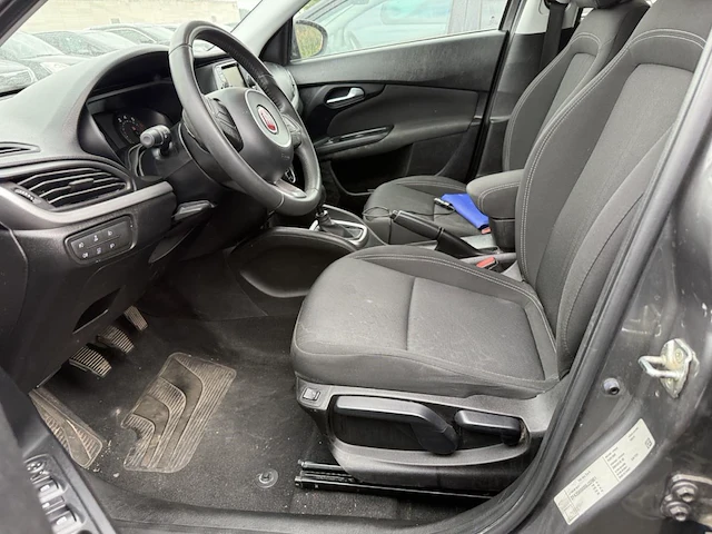 Fiat tipo hatchback 1.4i tech edition 95, 2018 - afbeelding 28 van  30