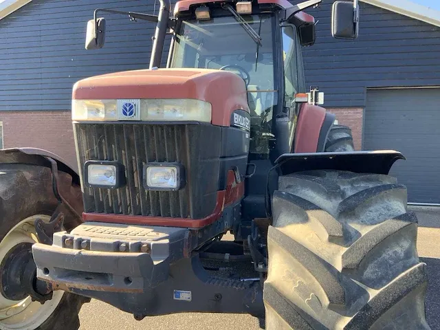 Fiatagri g210 vierwielaangedreven landbouwtractor - afbeelding 2 van  26
