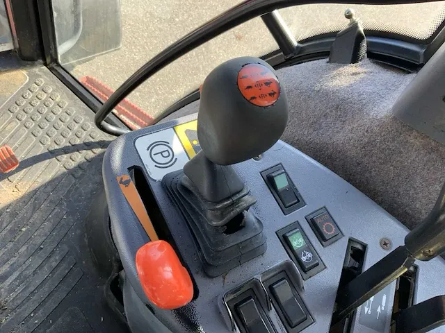 Fiatagri g210 vierwielaangedreven landbouwtractor - afbeelding 17 van  26