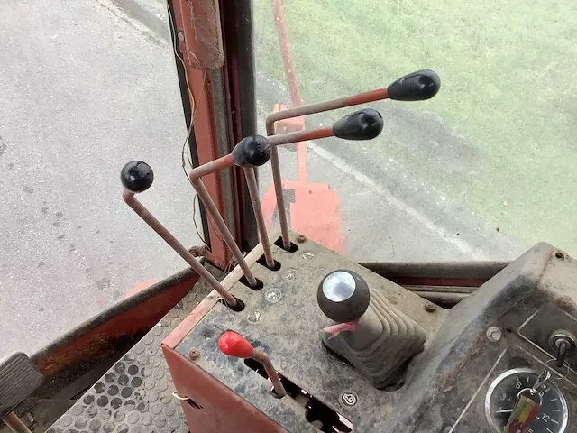 Fiatagri/laverda combine - afbeelding 8 van  16