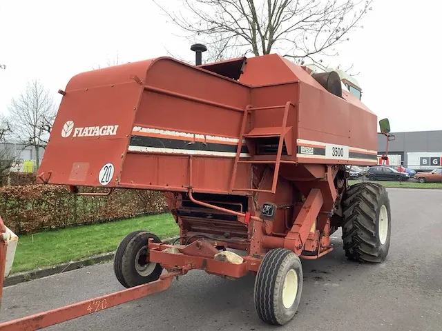 Fiatagri/laverda combine - afbeelding 12 van  16