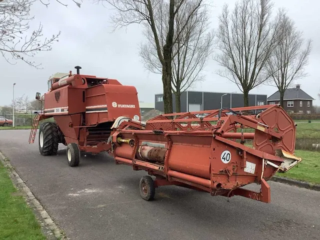 Fiatagri/laverda combine - afbeelding 15 van  16