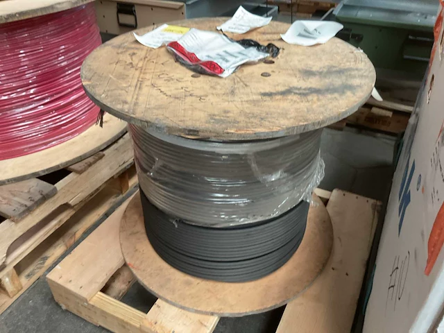 Fiber optic cables - afbeelding 2 van  3