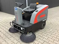 Field elektrische zelfrijdende opzit veegmachine - afbeelding 1 van  20