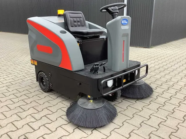 Field elektrische zelfrijdende opzit veegmachine - afbeelding 14 van  20