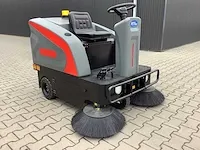 Field elektrische zelfrijdende opzit veegmachine - afbeelding 14 van  20