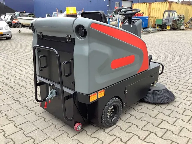 Field elektrische zelfrijdende opzit veegmachine - afbeelding 16 van  20