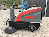 Field elektrische zelfrijdende opzit veegmachine - afbeelding 17 van  20