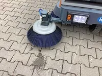 Field elektrische zelfrijdende veegmachine met cabine - afbeelding 26 van  47