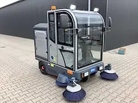 Field elektrische zelfrijdende veegmachine met cabine - afbeelding 3 van  47