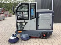 Field elektrische zelfrijdende veegmachine met cabine - afbeelding 6 van  47
