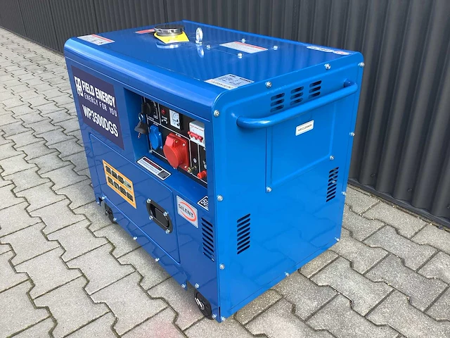 Field energy 3500 dgs 400/230 volt stroomgenerator / aggregaat diesel - afbeelding 1 van  12