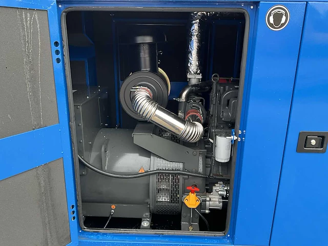 Field energy noodstroom aggregaat / generator 330 kva - 6 cilinder dieselmotor - afbeelding 2 van  14