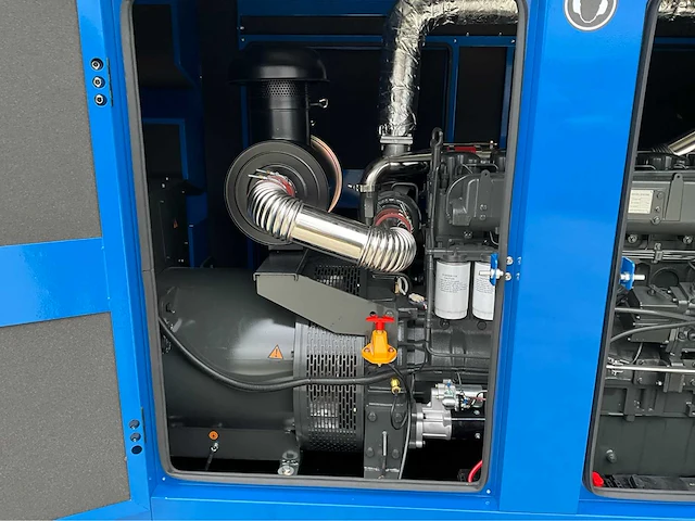 Field energy noodstroom aggregaat / generator 413 kva - 6 cilinder dieselmotor - afbeelding 14 van  24