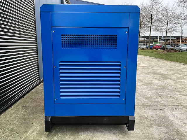 Field energy noodstroom aggregaat / generator 440 kva - ats - 6 cilinder dieselmotor - afbeelding 6 van  26