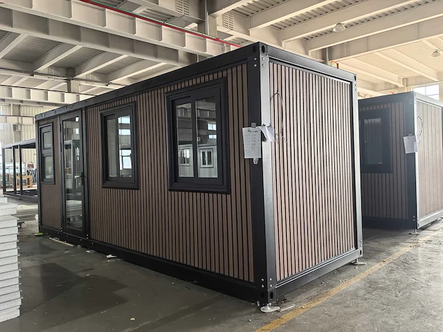 Field facilities atelier / woonruimte - afbeelding 1 van  16