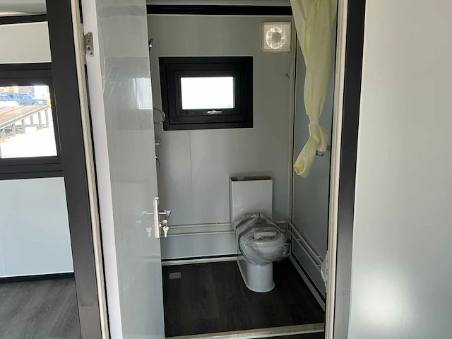Field facilities mobiele woonunit / tiny home / chalet met badkamer - afbeelding 16 van  40