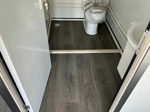 Field facilities mobiele woonunit / tiny home / chalet met badkamer - afbeelding 27 van  40