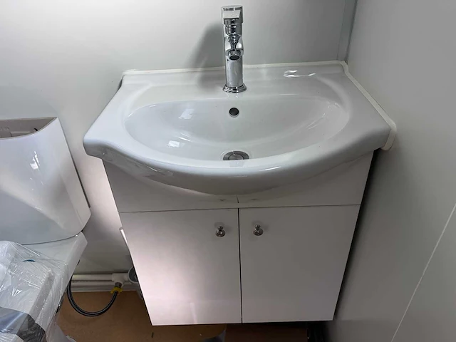 Field facility sanitairunit / douche-/toiletunit - afbeelding 20 van  20