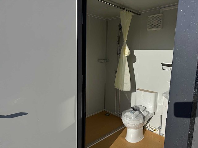 Field facility sanitairunit / douche-/toiletunit - afbeelding 18 van  20