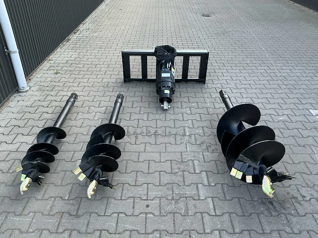 Field industries 450/200 set hydraulische grondboren schranklader - afbeelding 12 van  26