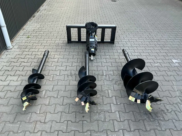 Field industries 450/200 set hydraulische grondboren schranklader - afbeelding 22 van  26
